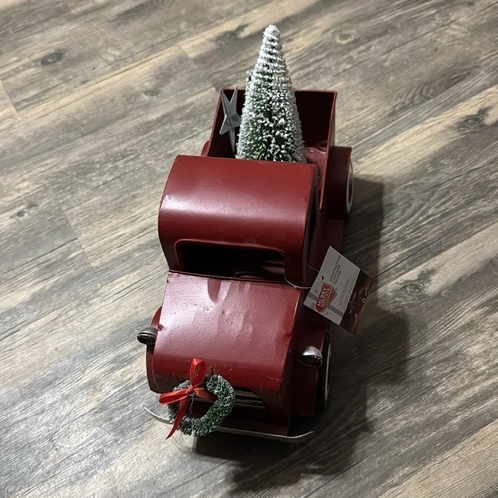 Merry Moments Red Vintage Decor with Christmas Tree Decor Holiday Charm